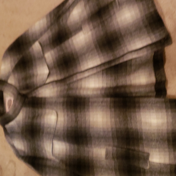 Forever 21 Cape - Picture 7 of 13